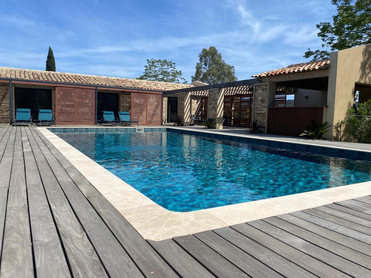 Magnifique Villa Avec Piscine Au Coeur Des Vignes Cogolin Buitenkant foto