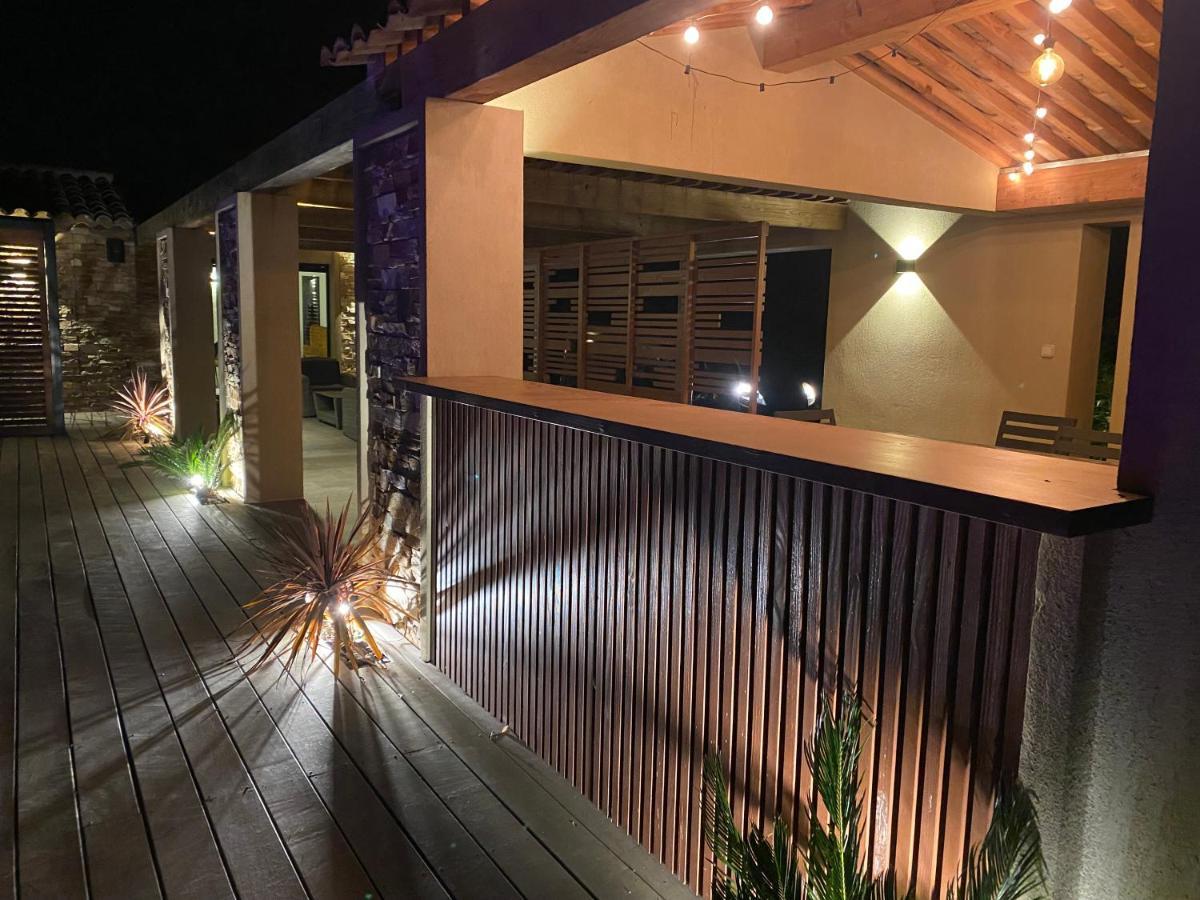 Magnifique Villa Avec Piscine Au Coeur Des Vignes Cogolin Buitenkant foto