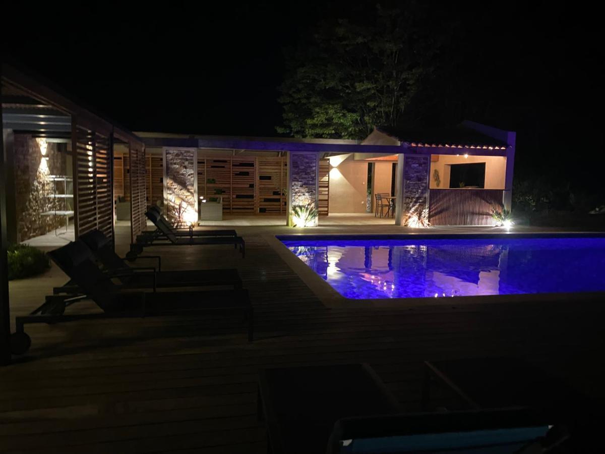 Magnifique Villa Avec Piscine Au Coeur Des Vignes Cogolin Buitenkant foto